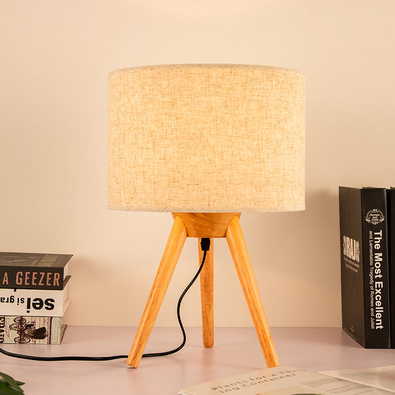 Retro 3 Legged Table Lamp for Bed Side M20173